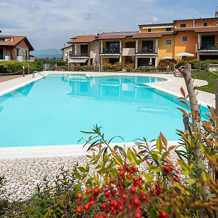 Lelegance - Regarda Travel Apartament *