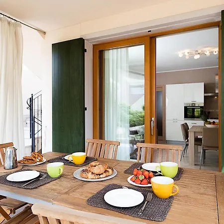 Lelegance - Regarda Travel Apartament Lazise